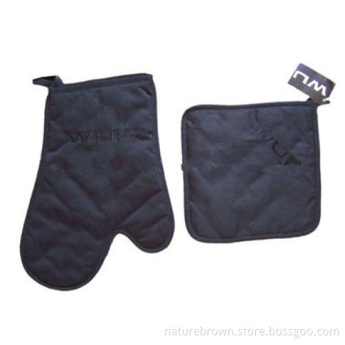 Oven gloves, made of 100% cotton